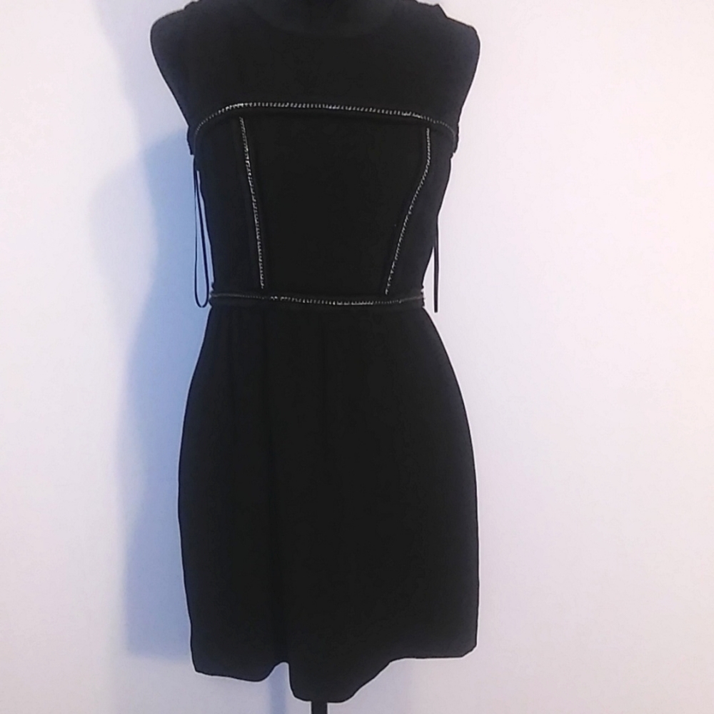EUC size 7 Princess Vera Wang black sleeveless black dress